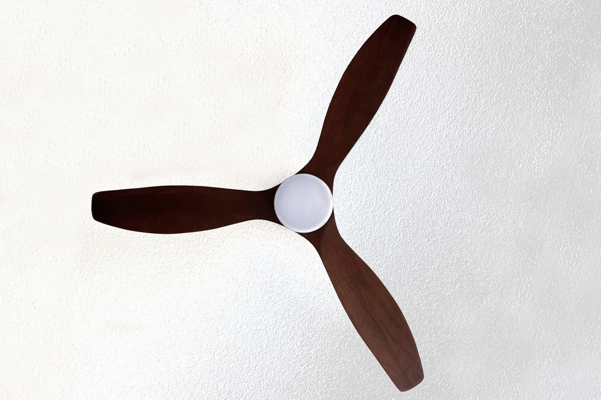 Energiespar Deckenventilator Notos, Ø132cm mit LED bei leitermann.de günstig kaufen Energiespar Deckenventilator Notos, Ø132cm mit LED