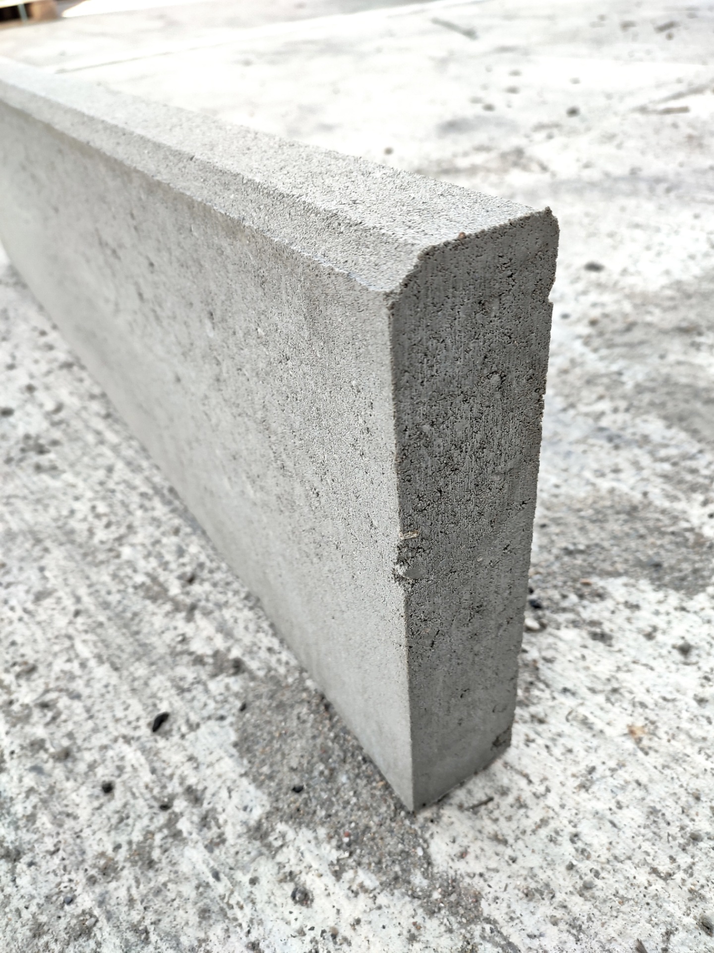 Tiefbordstein bei leitermann.de günstig kaufen Tiefbordstein