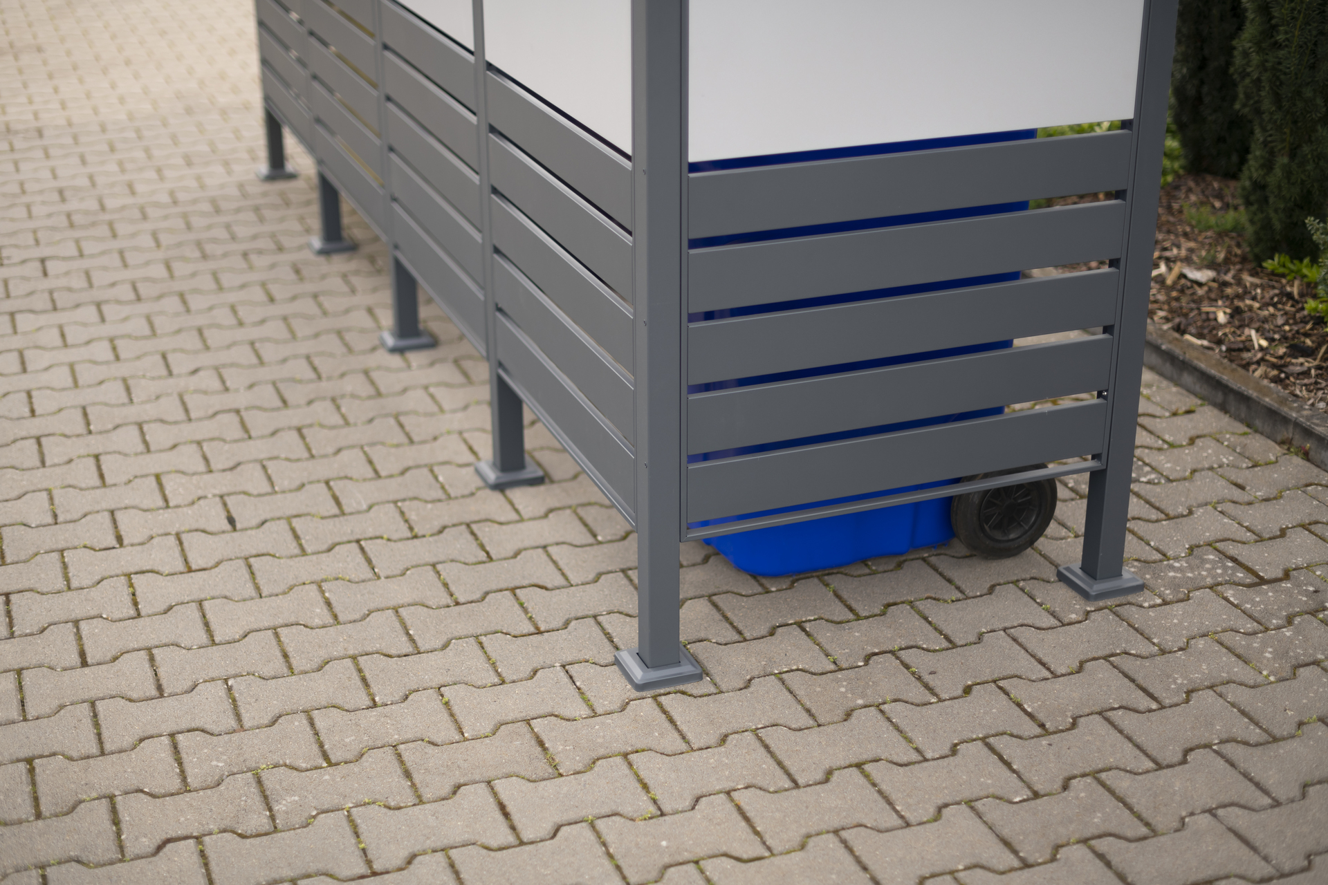 Mülltonnenverkleidung Planum