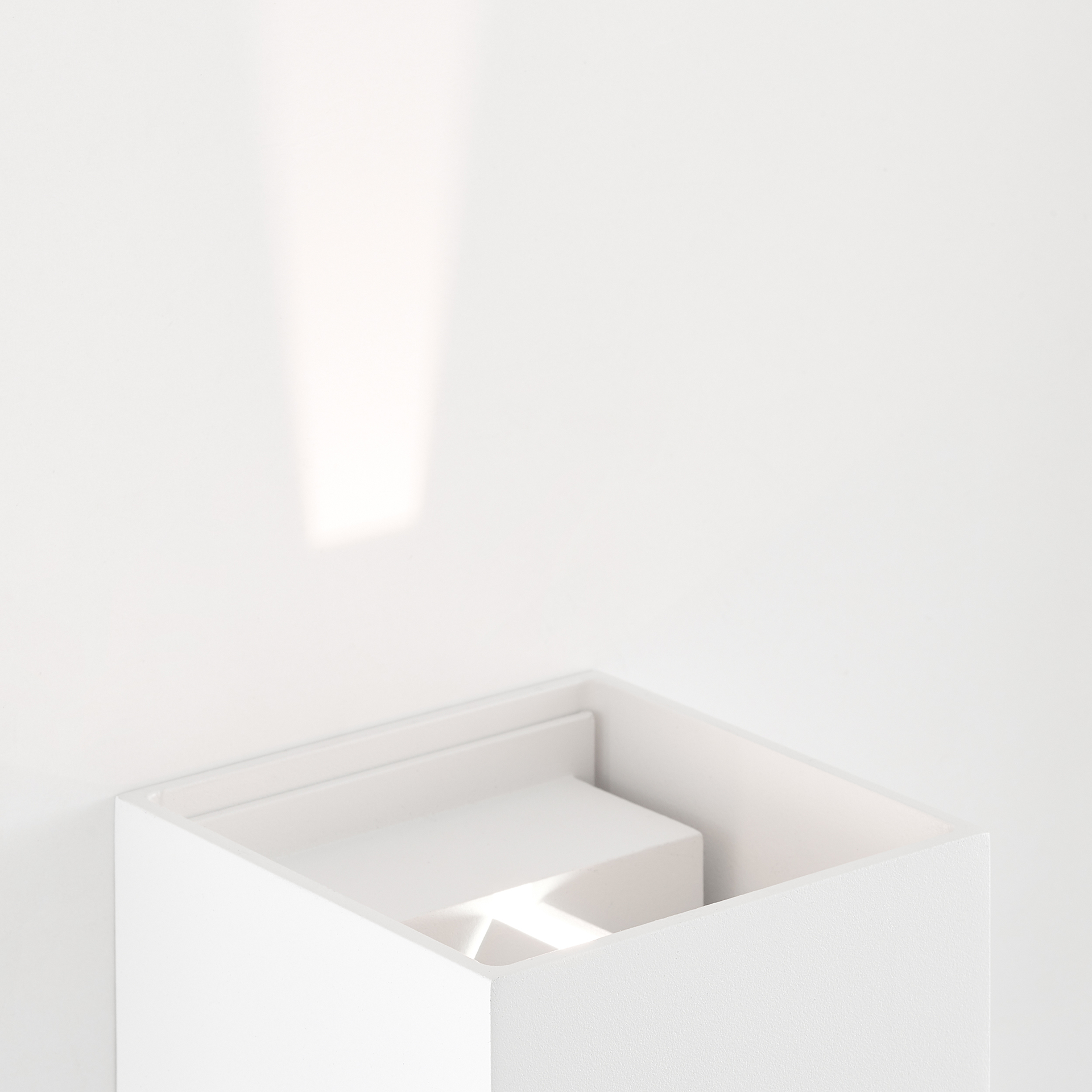 Isak Außen-Wandleuchte weiß bei leitermann.de günstig kaufen Isak Außen-Wandleuchte weiß