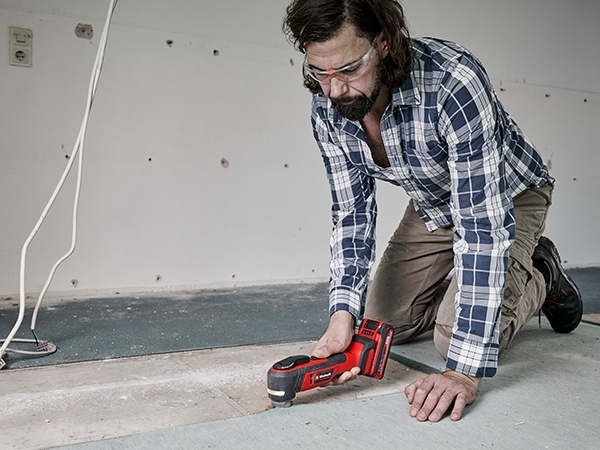 Professional Akku-Multifunktionswerkzeug TP-MG 18 Li BL - Solo bei leitermann.de günstig kaufen Professional Akku-Multifunktionswerkzeug TP-MG 18 Li BL - Solo