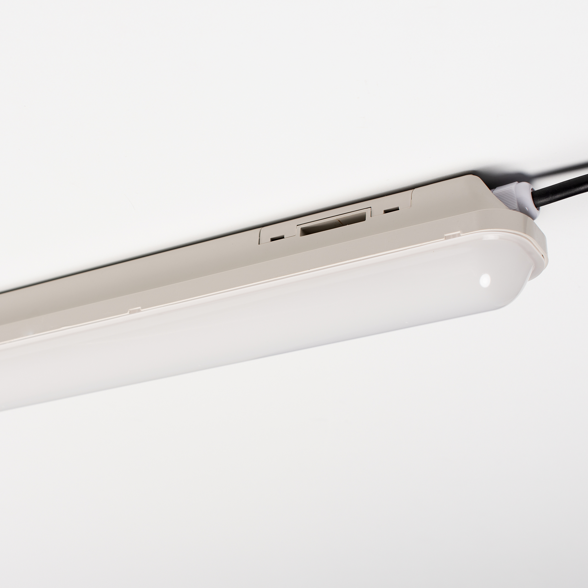 LED Wannenleuchte Strip mit Sensor - 120cm, 1x30,5W