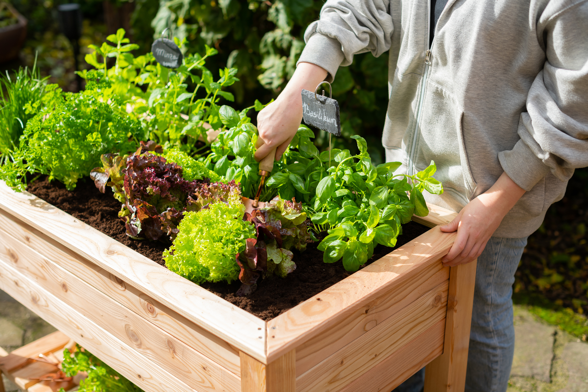 Stelzenhochbeet Emily mit Ablage