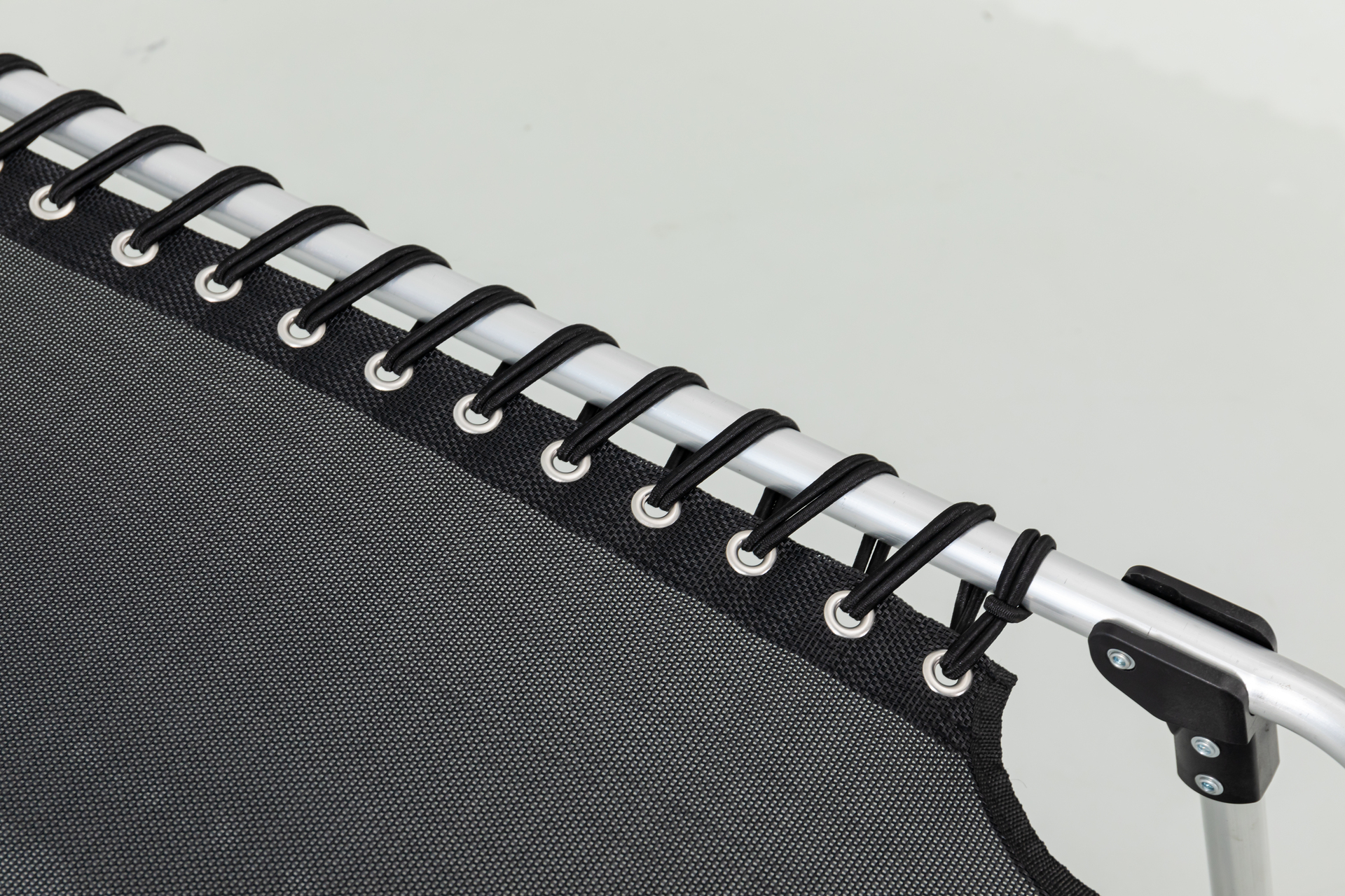 Dreibeinliege, schwarz bei leitermann.de günstig kaufen Dreibeinliege, schwarz