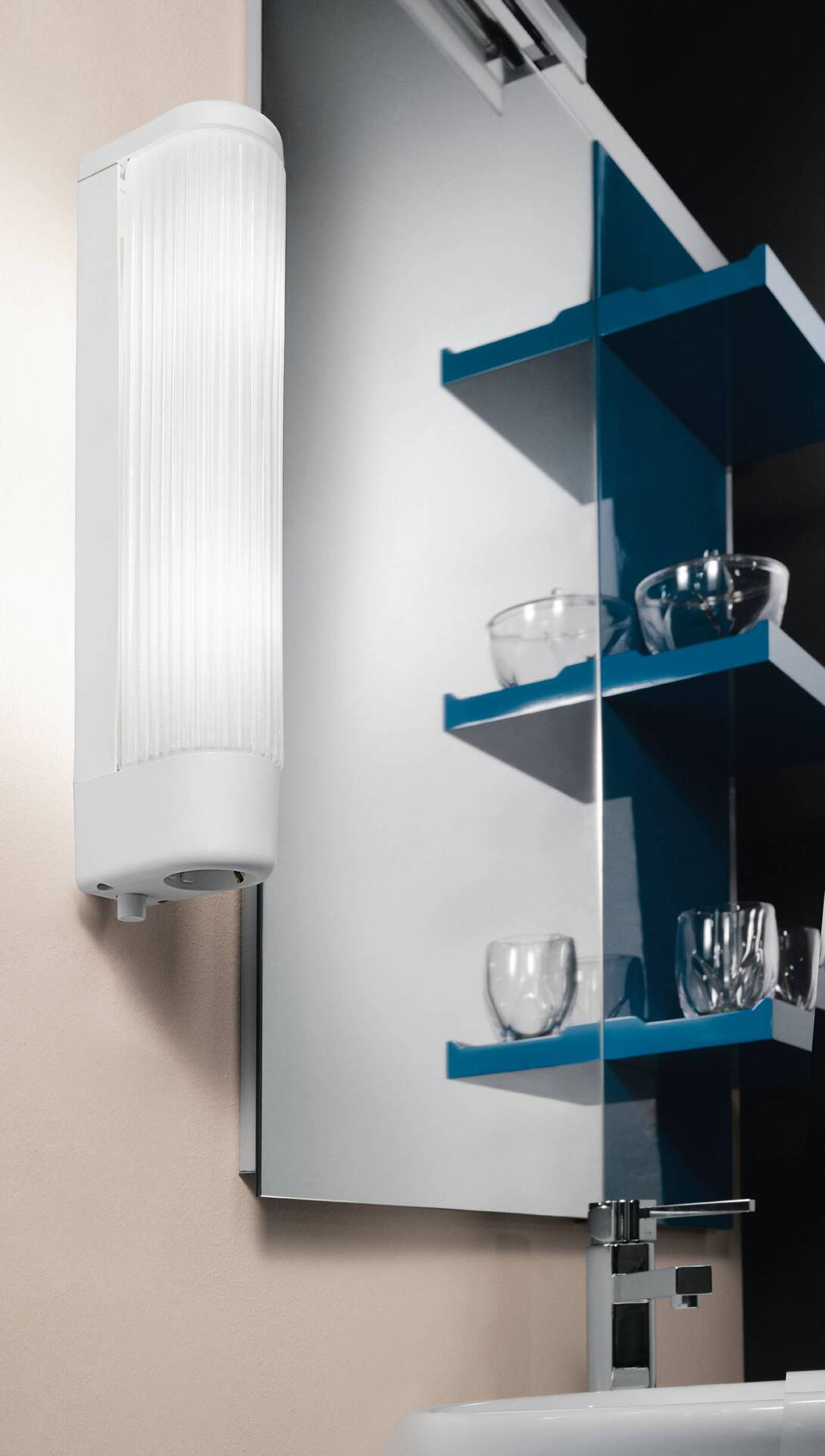 Batholino Spiegelleuchte Bari 1 bei leitermann.de günstig kaufen Batholino Spiegelleuchte Bari 1