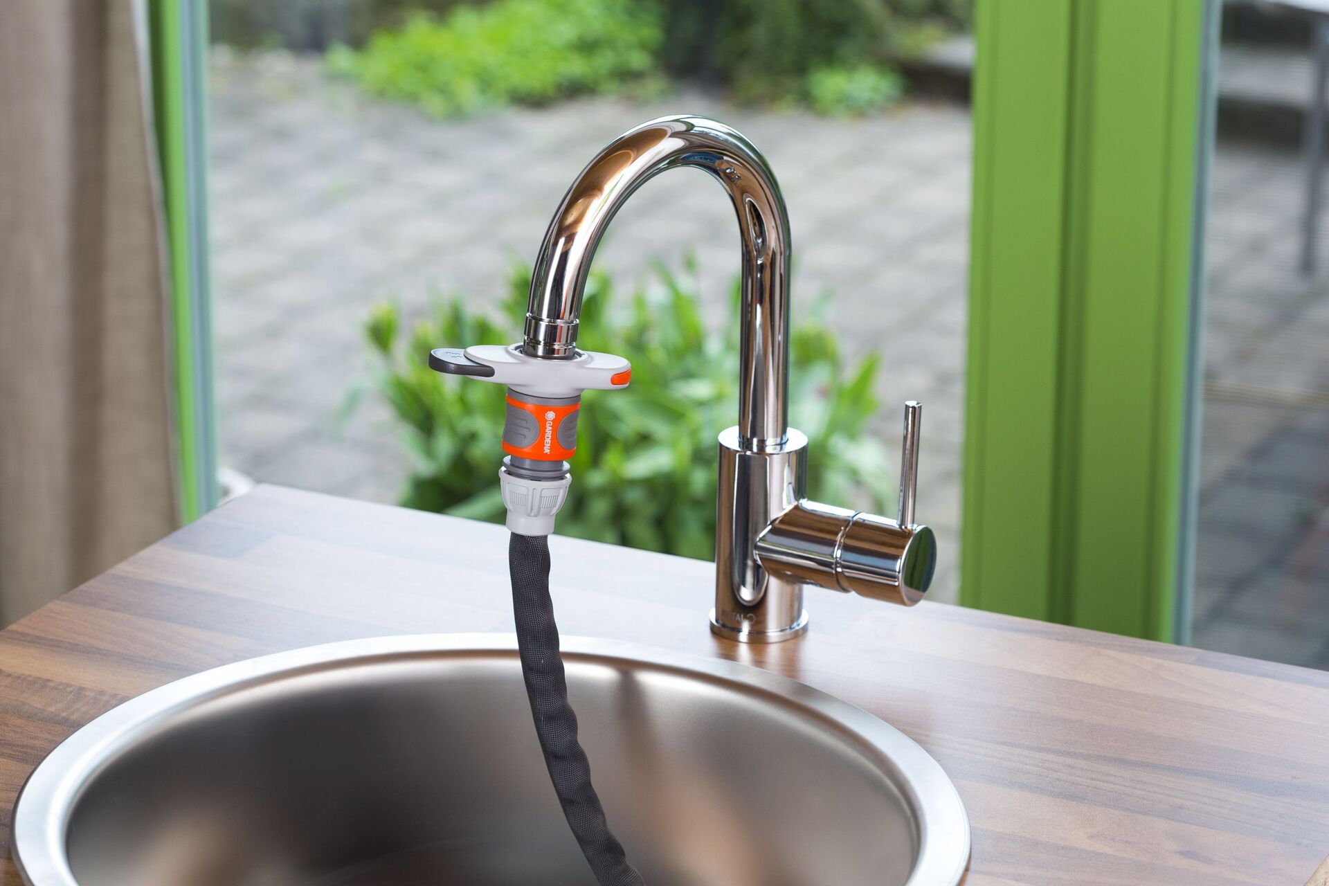Hahnverbinder für Indoor-Wasserhähne bei leitermann.de günstig kaufen Hahnverbinder für Indoor-Wasserhähne