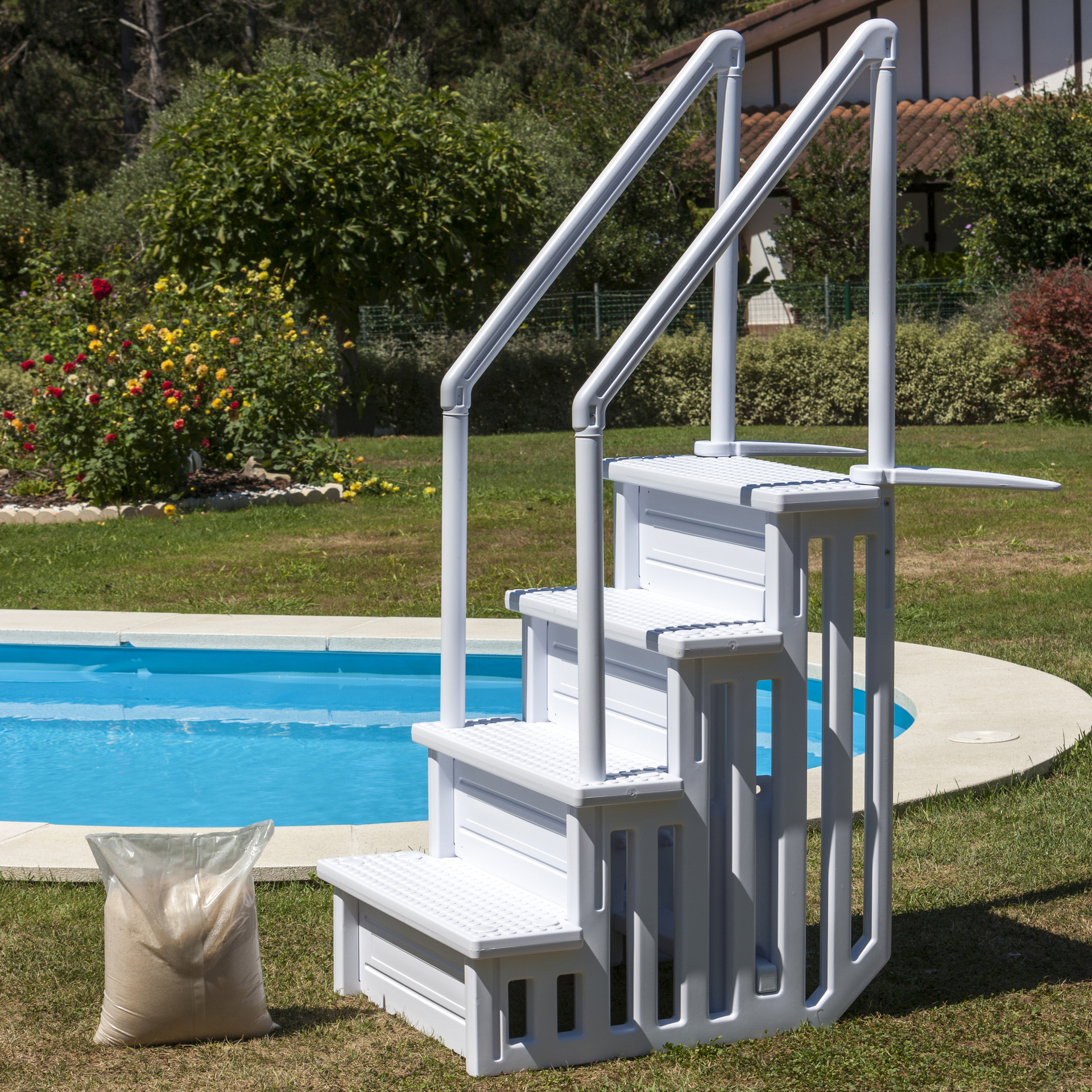 Synthetic Leiter 4 Stufen bei leitermann.de günstig kaufen Synthetic Leiter 4 Stufen