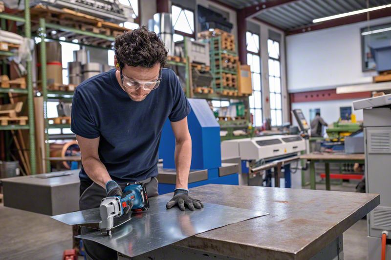 Akku-Blechschere GSC 18V-16 E