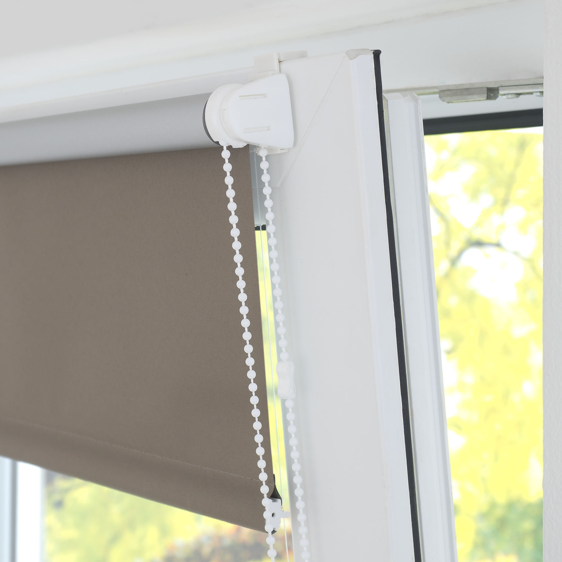 Verdunklungs_Klemmfix-Rollo - verspannt