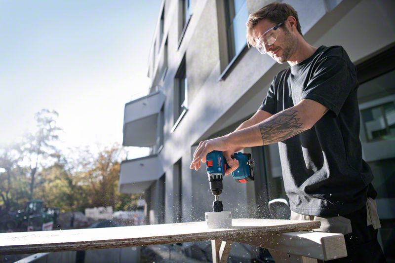 Akku-Bohrschrauber GSR 18V-45 mit L-BOXX